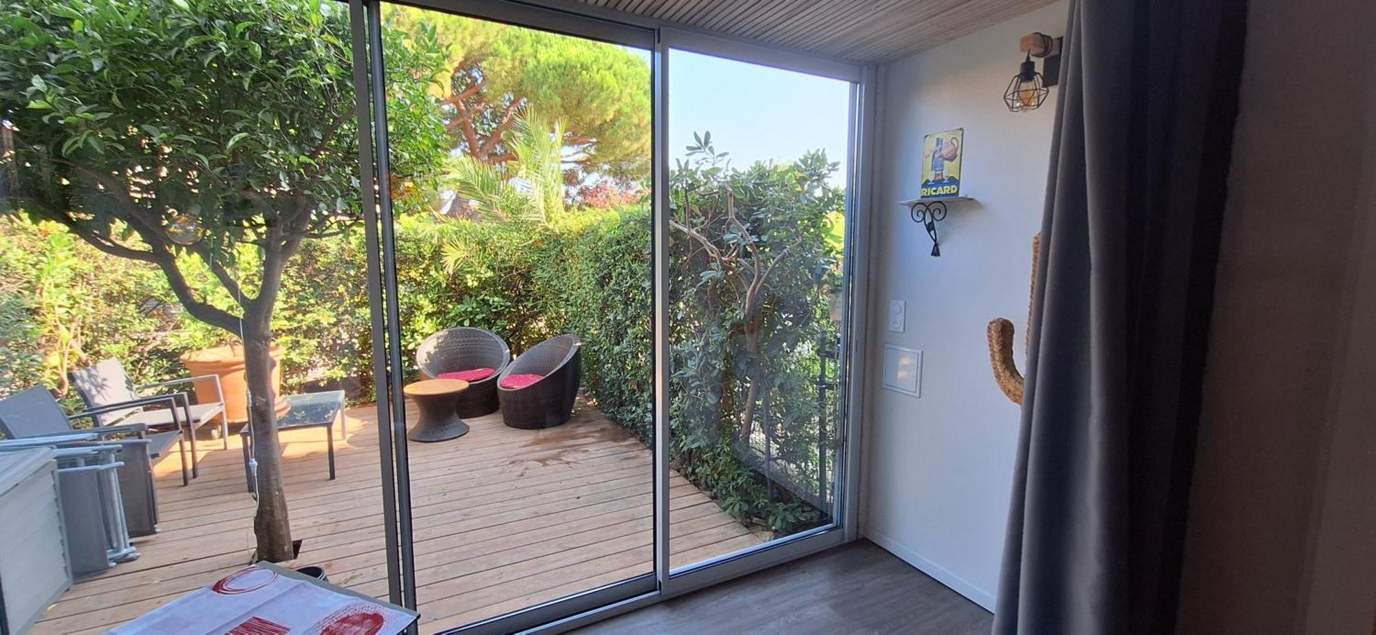 Studio confortable au calme proche du port et de la plage grande terrasse et parking résidence le Grand Large Saint-Mandrier-sur-Mer Extérieur photo